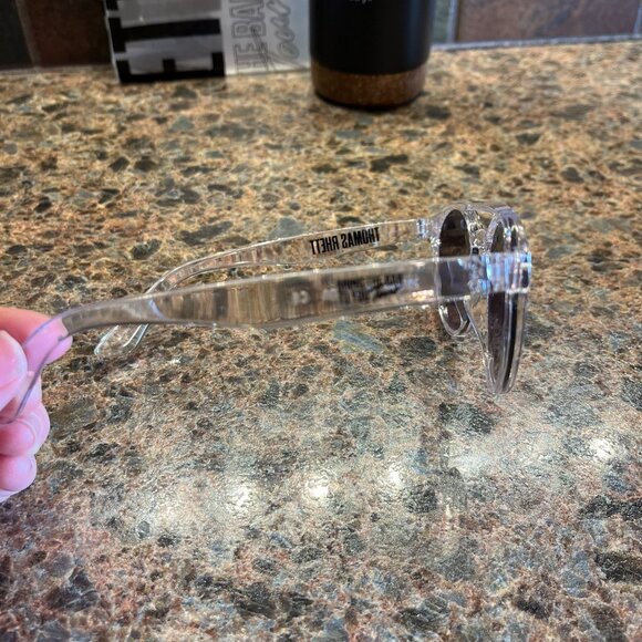 Official Thomas Rhett 2022 Bring the Bar to You Tour Travel Mug Sunglasses Bag - Picture 4 of 10